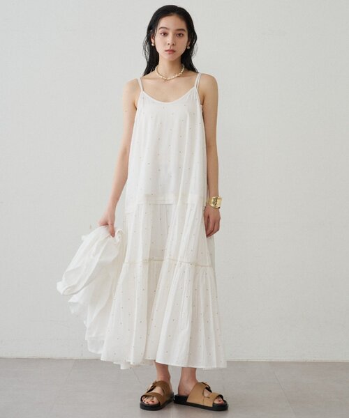 LOUNGEDRESS(ラウンジドレス)の「【INDIA】刺繍ティアードキャミワンピース(ワンピース・レディース・ブラック/レッド/オフホワイト・MEDIUM/SMALL)」の10枚目の写真