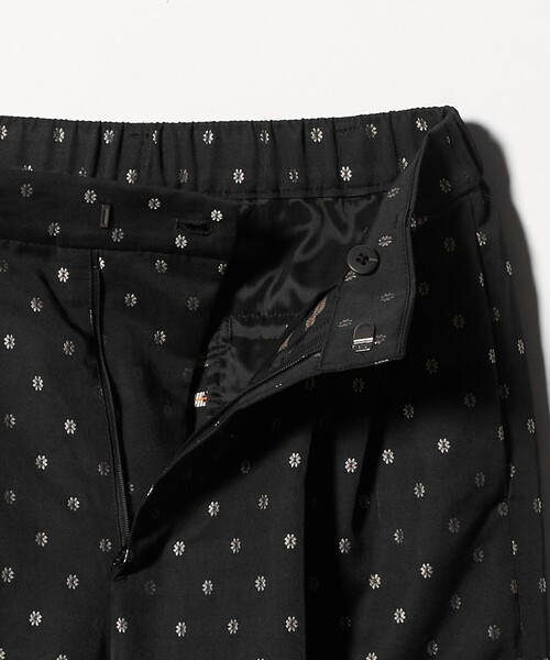 UNITED ARROWS（ユナイテッドアローズ）の「フラワー ジャガード 2タック ワイドパンツ ‐ウォッシャブル‐（スラックス・レディース・ネイビー/ブラック・34/40/36/38）」の15枚目の写真