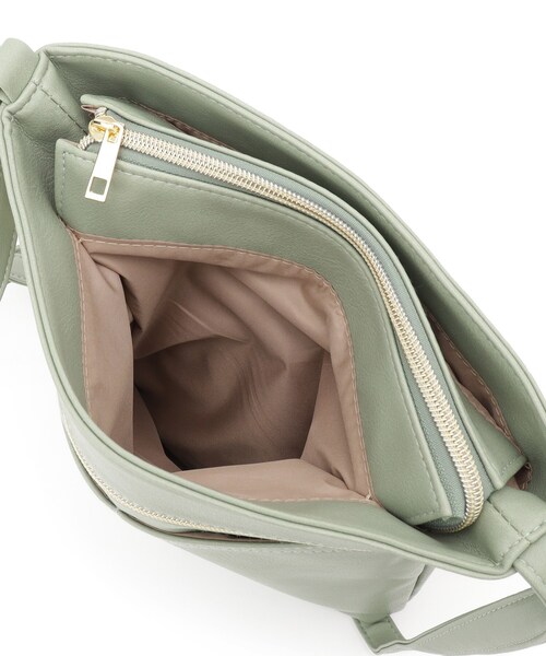 SHOO・LA・RUE（シューラルー）の「【8ポケット/ギフトにも】すっきり見えのショルダーバッグ（ショルダーバッグ・レディース・ブラック/ベージュ/イエロー/アイボリー/ブルー/グリーン・00）」の20枚目の写真