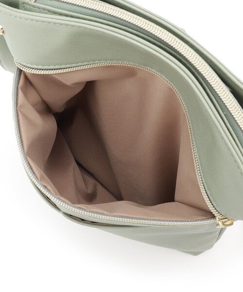 SHOO・LA・RUE（シューラルー）の「【8ポケット/ギフトにも】すっきり見えのショルダーバッグ（ショルダーバッグ・レディース・ブラック/ベージュ/イエロー/アイボリー/ブルー/グリーン・00）」の21枚目の写真