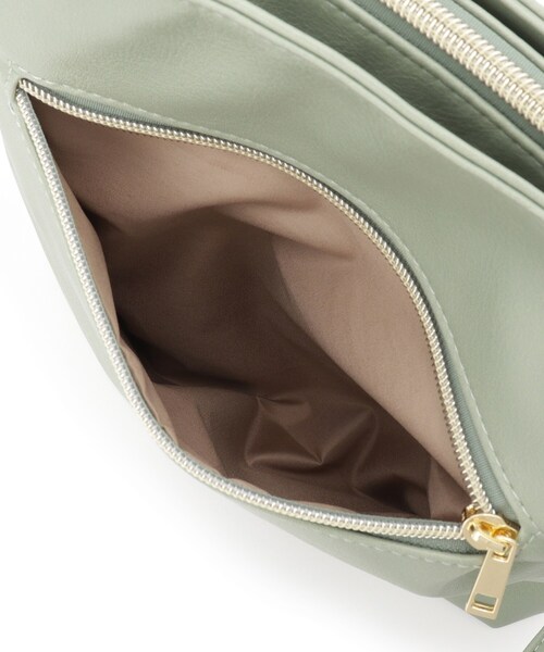 SHOO・LA・RUE（シューラルー）の「【8ポケット/ギフトにも】すっきり見えのショルダーバッグ（ショルダーバッグ・レディース・ブラック/ベージュ/イエロー/アイボリー/ブルー/グリーン・00）」の22枚目の写真