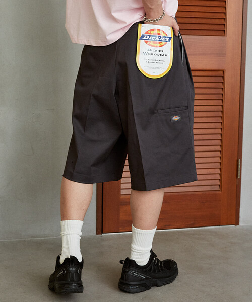 Dickies(ディッキーズ)の「Dickies × PUBLUX/ディッキーズ 別注 バギーショーツ 限定展開(チノパンツ・メンズ・アニマル/ベージュ/ブラック/グレー・S/L/M)」の9枚目の写真