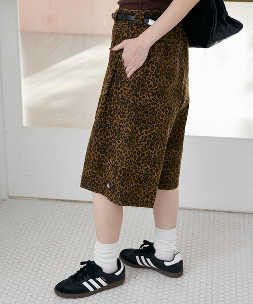 Dickies(ディッキーズ)の「Dickies × PUBLUX/ディッキーズ 別注 バギーショーツ 限定展開(チノパンツ・メンズ・アニマル/ベージュ/ブラック/グレー・S/L/M)」の21枚目の写真