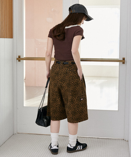 Dickies(ディッキーズ)の「Dickies × PUBLUX/ディッキーズ 別注 バギーショーツ 限定展開(チノパンツ・メンズ・アニマル/ベージュ/ブラック/グレー・S/L/M)」の14枚目の写真