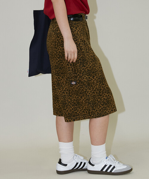 Dickies(ディッキーズ)の「Dickies × PUBLUX/ディッキーズ 別注 バギーショーツ 限定展開(チノパンツ・メンズ・アニマル/ベージュ/ブラック/グレー・S/L/M)」の6枚目の写真