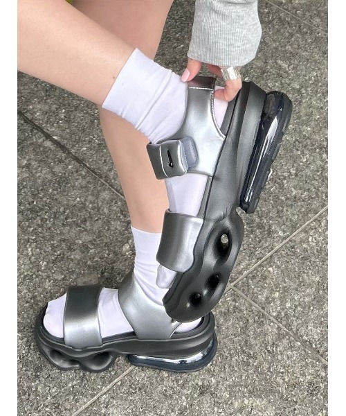 NIKE(ナイキ)の「【NIKE】AIR MAX HALO(サンダル・レディース・シルバー・25/24/23/22/26)」の9枚目の写真