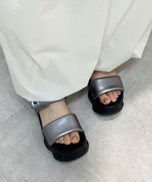NIKE(ナイキ)の「【NIKE】AIR MAX HALO(サンダル・レディース・シルバー・25/24/23/22/26)」の14枚目の写真
