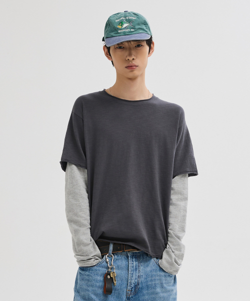 LEIRE（ルアール）の「カットオフレイヤードロングスリーブTシャツ[チャコール]（Tシャツ/カットソー・メンズ・その他・MEDIUM/LARGE/X-LARGE）」の8枚目の写真