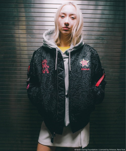 Alpha Industries（アルファインダストリーズ）の「Alpha Industries/アルファインダストリーズ/Keith Haring X Alpha MA-1 ALL OVER EMBROIDERY/キース へリング エムエーワン オール オーバー エンブロイダリー（MA-1・メンズ・ブラック・SMALL/MEDIUM/LARGE/X-LARGE）」の7枚目の写真