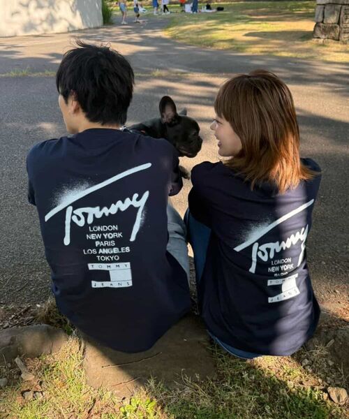tommy jeans(トミー ジーンズ)の「レギュラーシティシグネチャーTシャツ(Tシャツ/カットソー・メンズ・マルチ/グリーン/ブラック/ホワイト・X-LARGE/SMALL/MEDIUM/LARGE/X-SMALL)」の16枚目の写真