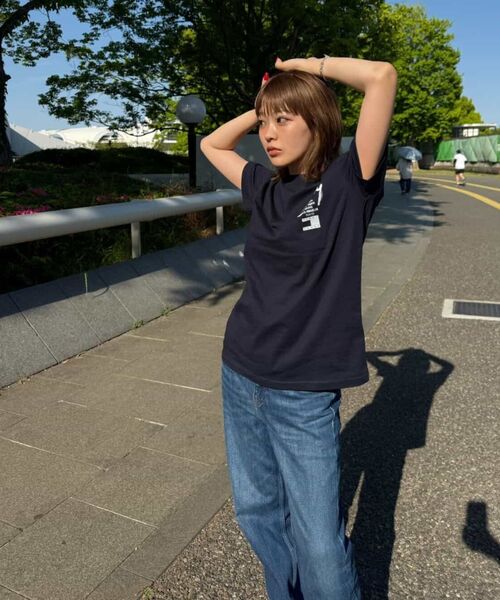 tommy jeans(トミー ジーンズ)の「レギュラーシティシグネチャーTシャツ(Tシャツ/カットソー・メンズ・マルチ/グリーン/ブラック/ホワイト・X-LARGE/SMALL/MEDIUM/LARGE/X-SMALL)」の6枚目の写真
