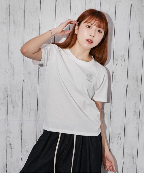 GORGE(ゴージ)の「《フラワープリント×ワンポイント》Tシャツ/カジュアル/春夏秋/全4色(Tシャツ/カットソー・レディース・オフホワイト/レッド/ブラック/ピンク・F)」の15枚目の写真