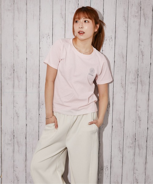 GORGE(ゴージ)の「《フラワープリント×ワンポイント》Tシャツ/カジュアル/春夏秋/全4色(Tシャツ/カットソー・レディース・オフホワイト/レッド/ブラック/ピンク・F)」の19枚目の写真