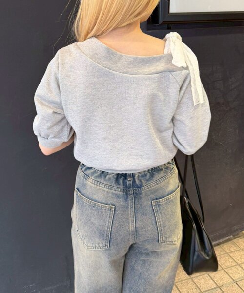 continuer de NICE CLAUP(コンティニューデナイスクラップ)の「肩レースリボンキラキラプルオーバー(スウェット・レディース・ブラック/トップグレー/ピンク・FREE)」の15枚目の写真