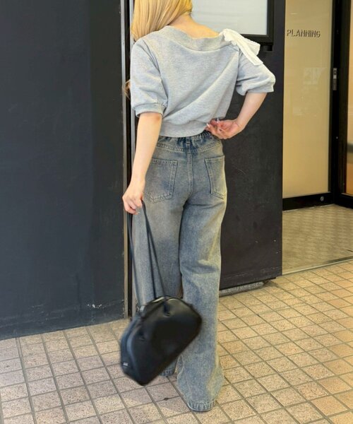 continuer de NICE CLAUP(コンティニューデナイスクラップ)の「肩レースリボンキラキラプルオーバー(スウェット・レディース・ブラック/トップグレー/ピンク・FREE)」の17枚目の写真