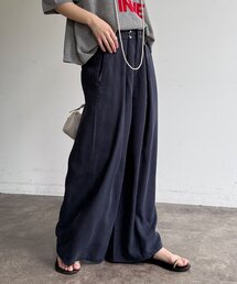 フロントホックパンツ
