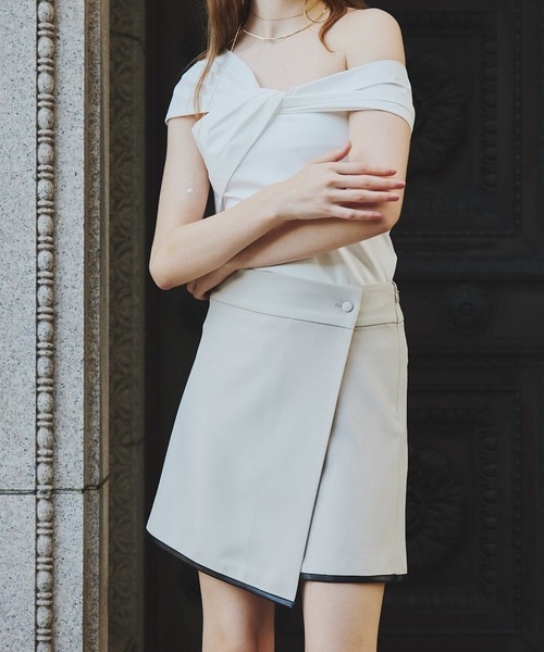ORGUE(オルグ)の「Slit skort/スリットスコート(スカート・レディース・ブラック/ベージュ・SMALL/MEDIUM)」の2枚目の写真