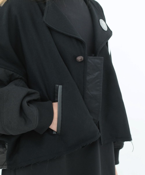 bedsidedrama(ベットサイドドラマ)の「BEDSIDEDRAMA/ベッドサイドドラマ/Dreamin' Mix Poncho Short Coat(その他アウター・レディース・カーキ/ブラック・1/2)」の7枚目の写真