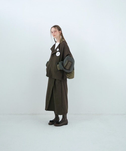 bedsidedrama(ベットサイドドラマ)の「BEDSIDEDRAMA/ベッドサイドドラマ/Dreamin' Mix Poncho Short Coat(その他アウター・レディース・カーキ/ブラック・1/2)」の15枚目の写真