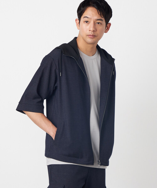 COMME CA ISM(コムサイズム)の「デニムライクストレッチ 5分袖フーデッドブルゾン(ブルゾン・メンズ・ネイビー・LARGE/MEDIUM)」の5枚目の写真