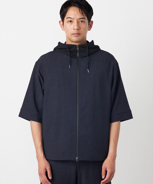 COMME CA ISM(コムサイズム)の「デニムライクストレッチ 5分袖フーデッドブルゾン(ブルゾン・メンズ・ネイビー・LARGE/MEDIUM)」の8枚目の写真
