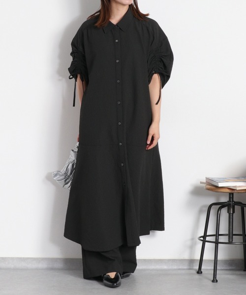 cepo（セポ）の「〈セットアップ対応〉速乾・涼感 リサイクルポリサッカードロストシャツワンピース（シャツワンピース・レディース・チャコールグレー/ホワイト×ブラック/ブラック・M）」の21枚目の写真