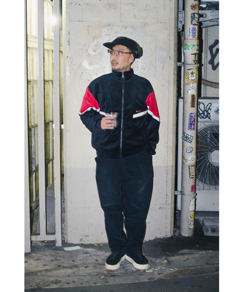FILA（フィラ）の「VELOUR TRACK PANTS（その他パンツ・メンズ・ブラック・M/L/XL/S）」の8枚目の写真