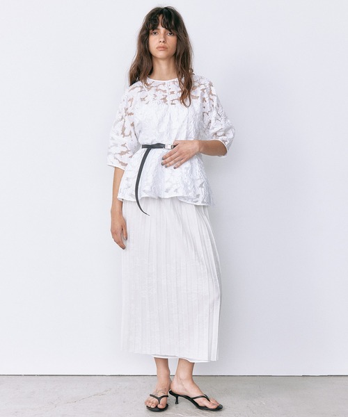 LE CIEL BLEU（ルシェルブルー）の「シアージャカードブラウス / Sheer Jacquard Blouse（シャツ/ブラウス・レディース・グレー/オフホワイト・36）」の3枚目の写真