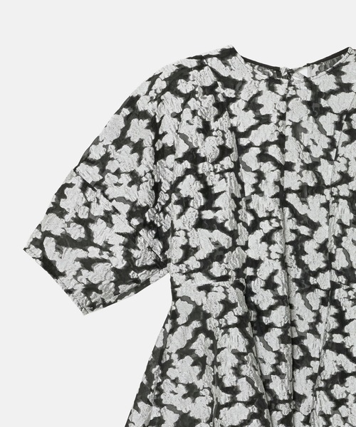 LE CIEL BLEU（ルシェルブルー）の「シアージャカードブラウス / Sheer Jacquard Blouse（シャツ/ブラウス・レディース・グレー/オフホワイト・36）」の20枚目の写真