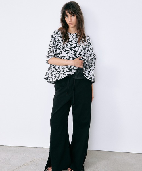 LE CIEL BLEU（ルシェルブルー）の「シアージャカードブラウス / Sheer Jacquard Blouse（シャツ/ブラウス・レディース・グレー/オフホワイト・36）」の12枚目の写真