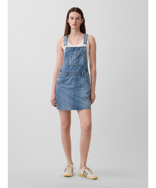 GAP(ギャップ)の「デニム ミニサロペットスカート(ワンピース・レディース・ライトインディゴブルー・S/XS/L)」の1枚目の写真