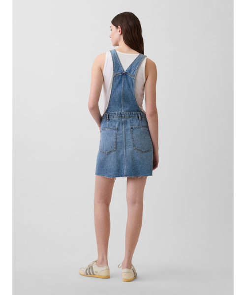 GAP(ギャップ)の「デニム ミニサロペットスカート(ワンピース・レディース・ライトインディゴブルー・S/XS/L)」の2枚目の写真