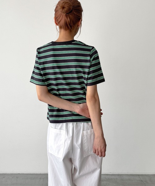 CANAL JEAN（キャナルジーン）の「Lakey Park　マルチボーダーTシャツ（Tシャツ/カットソー・レディース・グレー/アイボリー/グリーン・ONE SIZE）」の11枚目の写真