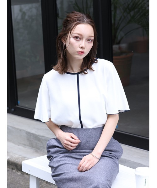 fifth(フィフス)の「【Chiaki着用】フレアスリーブ配色ラインプルオーバー(Tシャツ/カットソー・レディース・ネイビー/ホワイト・M)」の16枚目の写真