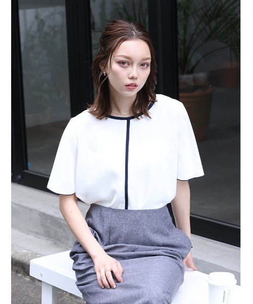 fifth(フィフス)の「【Chiaki着用】フレアスリーブ配色ラインプルオーバー(Tシャツ/カットソー・レディース・ネイビー/ホワイト・M)」の17枚目の写真