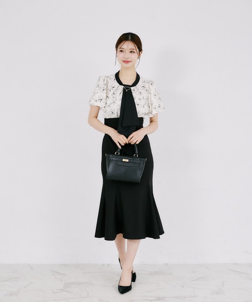 tocco closet(トッコ クローゼット)の「【ZOZO限定】ネックビジューチェーン装飾アソートデザイン配色半袖ボウタイブラウス(シャツ/ブラウス・レディース・ネイビー/ブラック/その他/オフホワイト・M)」の10枚目の写真