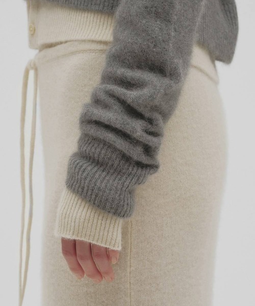 TODAYFUL(トゥデイフル)の「【TODAYFUL/トゥデイフル】Fox Wool Cardigan/フォックスウールカーディガン(カーディガン/ボレロ・レディース・キナリ/グレー/ブラック・FREE)」の15枚目の写真