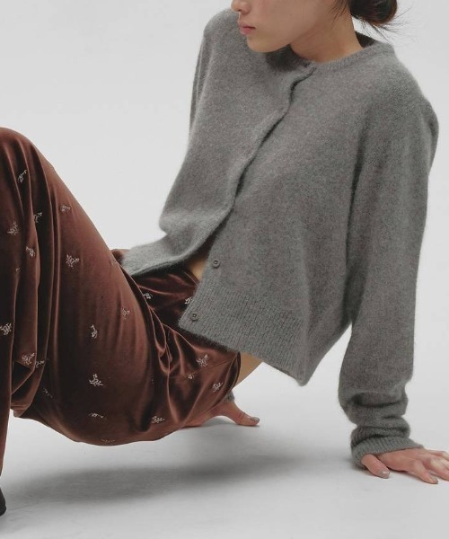 TODAYFUL(トゥデイフル)の「【TODAYFUL/トゥデイフル】Fox Wool Cardigan/フォックスウールカーディガン(カーディガン/ボレロ・レディース・キナリ/グレー/ブラック・FREE)」の16枚目の写真