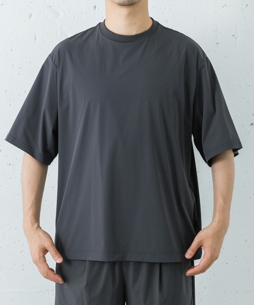 URBAN RESEARCH(アーバンリサーチ)の「『UR TECH MoLight』PACKABLE T-SHIRTS(Tシャツ/カットソー・メンズ・チャコールグレー/ブラック・MEDIUM/LARGE)」の10枚目の写真
