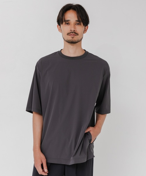 URBAN RESEARCH(アーバンリサーチ)の「『UR TECH MoLight』PACKABLE T-SHIRTS(Tシャツ/カットソー・メンズ・チャコールグレー/ブラック・MEDIUM/LARGE)」の14枚目の写真