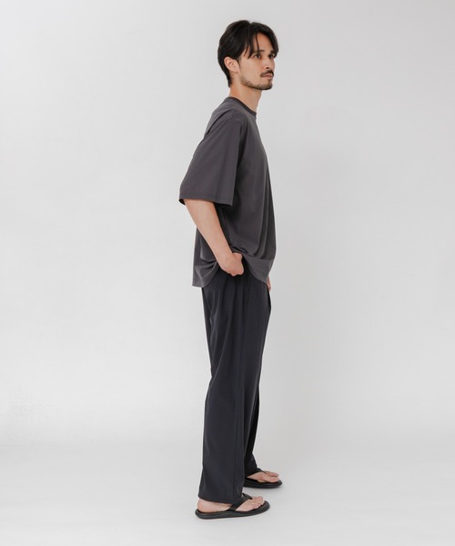 URBAN RESEARCH(アーバンリサーチ)の「『UR TECH MoLight』PACKABLE T-SHIRTS(Tシャツ/カットソー・メンズ・チャコールグレー/ブラック・MEDIUM/LARGE)」の20枚目の写真
