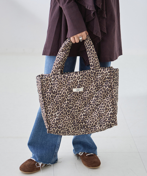 Uhr(ウーア)の「Uhr/ウーア Quilting Bag バッグ(トートバッグ・レディース・ブラウン・FREE)」の4枚目の写真