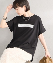 [MAISON DE L'ALLURE/メゾンドゥラリュール] エンボス加工 BOXロゴプリントTシャツ