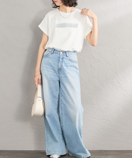 MAISON DE L'ALLURE（メゾンドゥラリュール）の「[MAISON DE L'ALLURE/メゾンドゥラリュール] エンボス加工 BOXロゴプリントTシャツ（Tシャツ/カットソー・レディース・ブラック/ブラウン/チャコールグレー/オフホワイト・F）」の12枚目の写真
