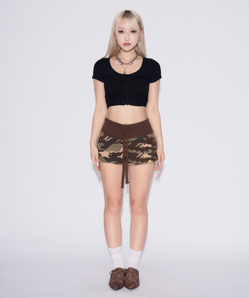 tinkerend(ティンカーエンド)の「Henley Neck Cropped T-shirt / ヘンリーネッククロップドTシャツ(Tシャツ/カットソー・レディース・ライトグレー/ブラック・FREE)」の19枚目の写真