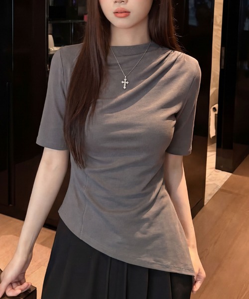 2ly2(トゥーリートゥー)の「半袖トップス レディース アシンメトリー ドレープデザイン タイトカットソー(Tシャツ/カットソー・レディース・ホワイト/ネイビー/ダークグレー・FREE)」の7枚目の写真