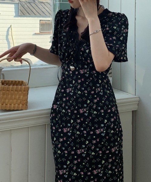 YUGA(ユーガ)の「YUGA_YGMC Korean-style Floral print dress(ワンピース・レディース・ブラック・FREE)」の6枚目の写真