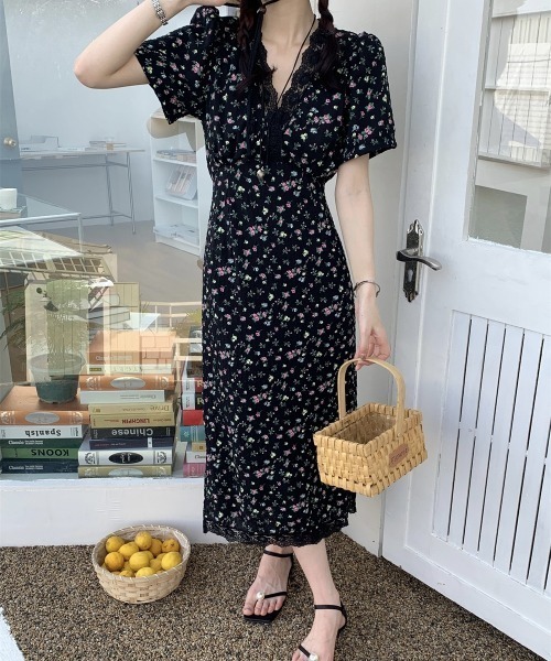 YUGA(ユーガ)の「YUGA_YGMC Korean-style Floral print dress(ワンピース・レディース・ブラック・FREE)」の8枚目の写真