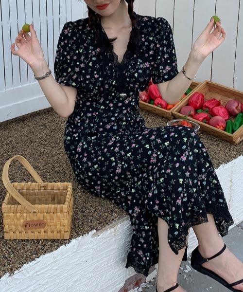 YUGA(ユーガ)の「YUGA_YGMC Korean-style Floral print dress(ワンピース・レディース・ブラック・FREE)」の9枚目の写真