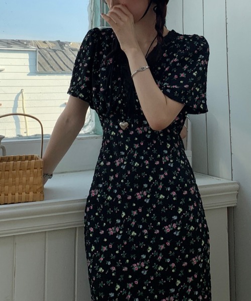 YUGA(ユーガ)の「YUGA_YGMC Korean-style Floral print dress(ワンピース・レディース・ブラック・FREE)」の20枚目の写真